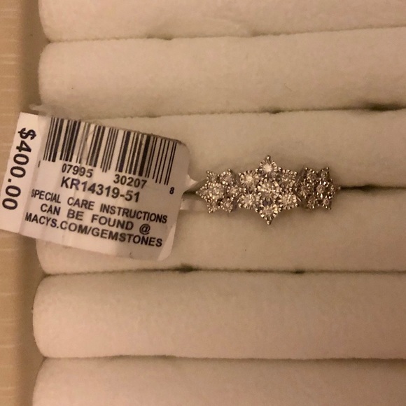 Bridge diamond ring - Picture 2 of 7